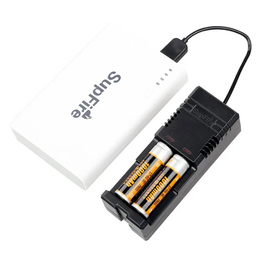 Cargador USB para batería SUPERFIRE AC28